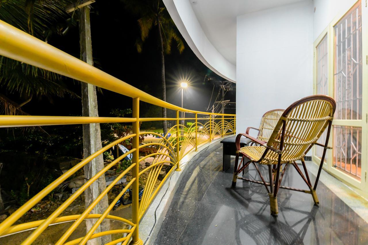 Oyo 11891 Amare Beach Resorts Alappuzha Екстериор снимка