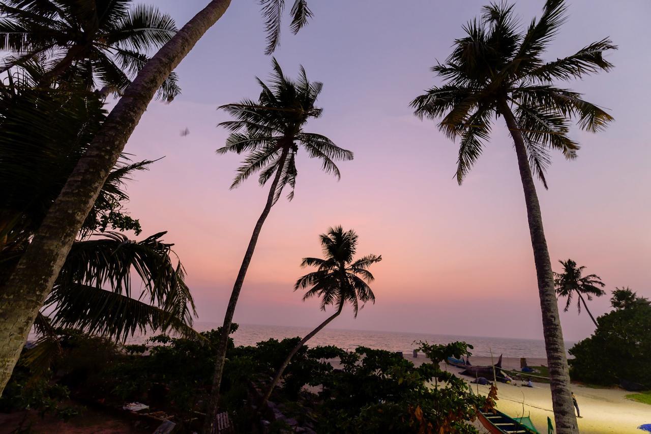 Oyo 11891 Amare Beach Resorts Alappuzha Екстериор снимка