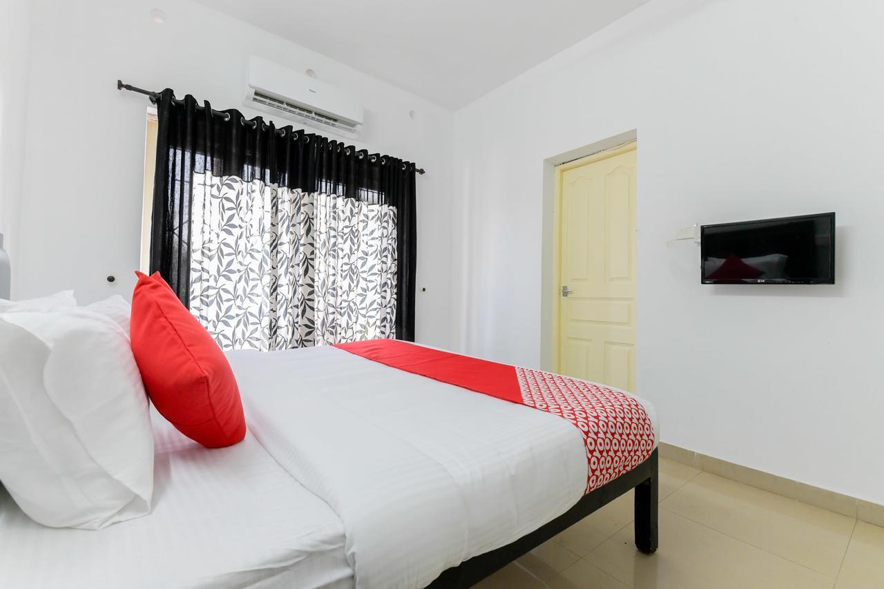 Oyo 11891 Amare Beach Resorts Alappuzha Екстериор снимка